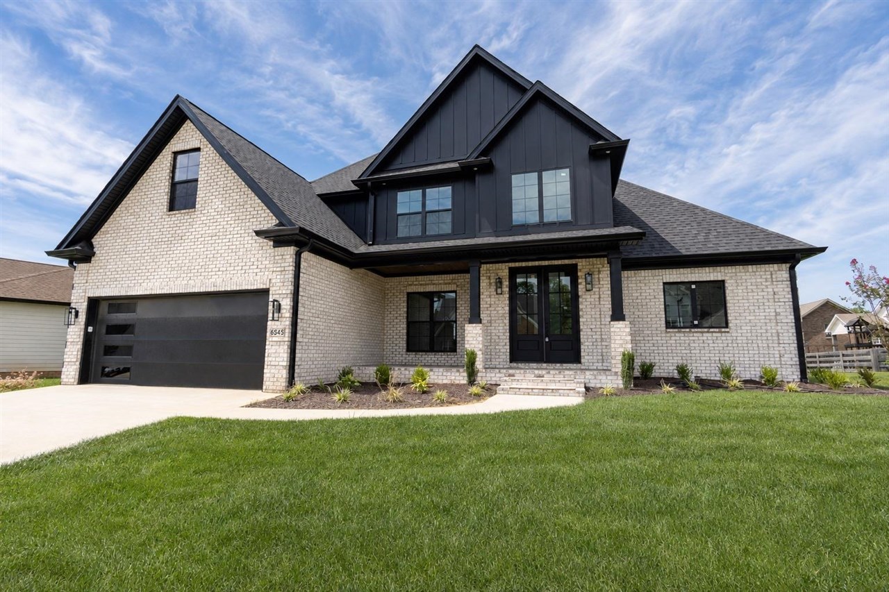 6545 Summer Shade Circle Property Photo 2