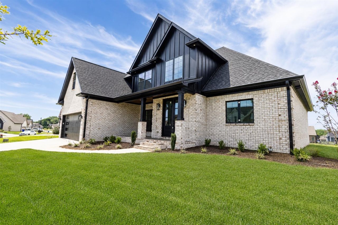 6545 Summer Shade Circle Property Photo 3
