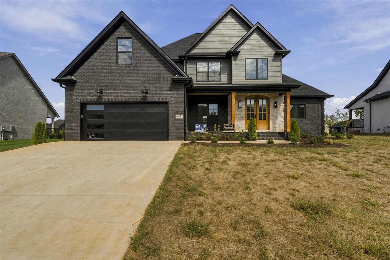 6521 Summer Shade Circle Property Photo 1