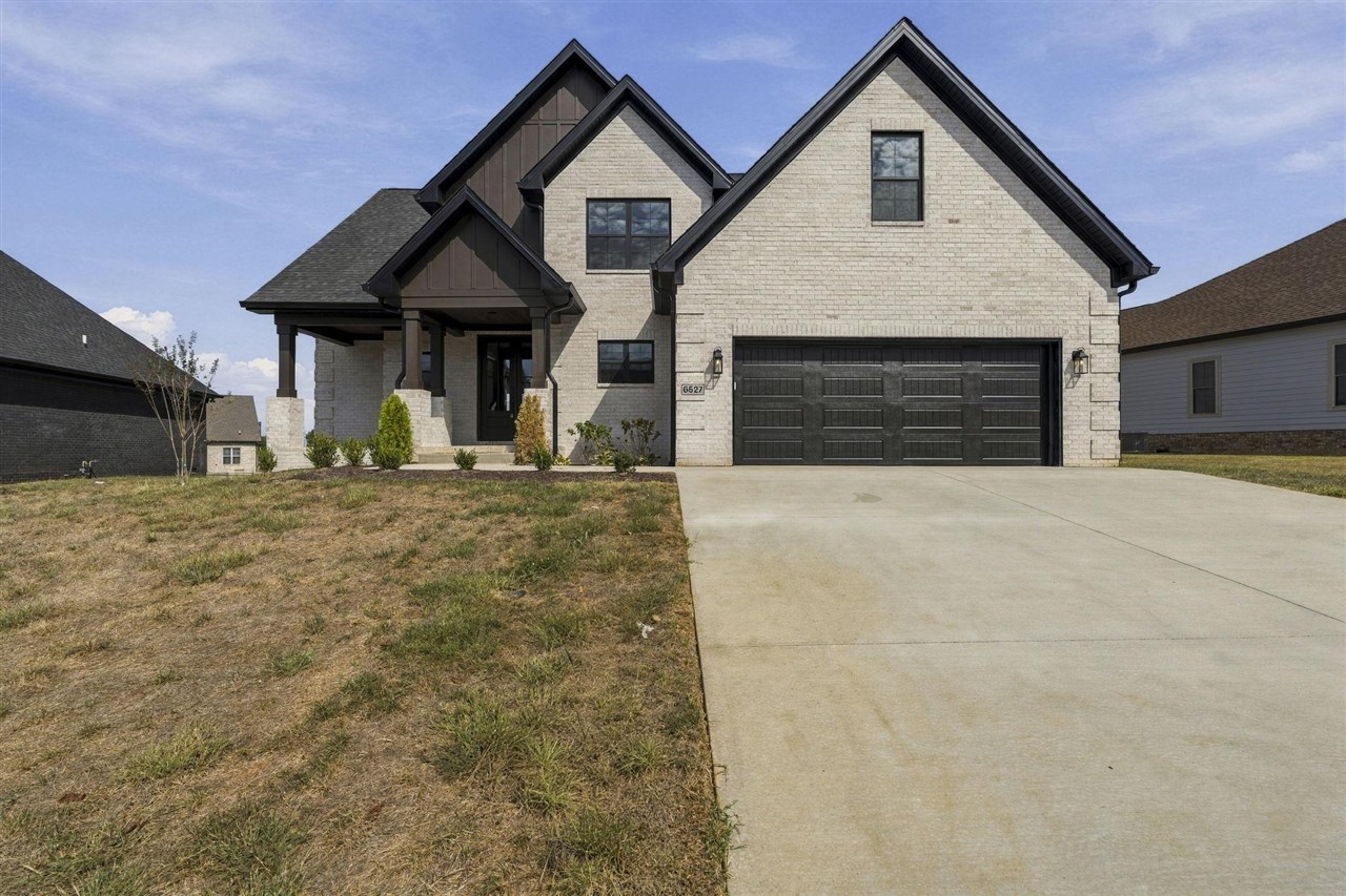 6527 Summer Shade Circle Property Photo 1