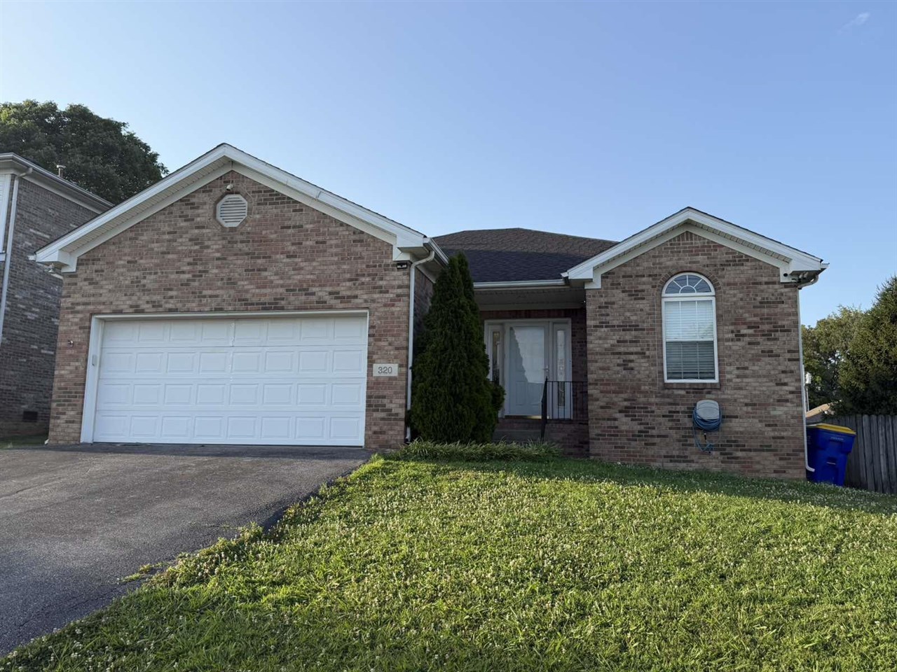 320 Catalpa Circle Property Photo 1