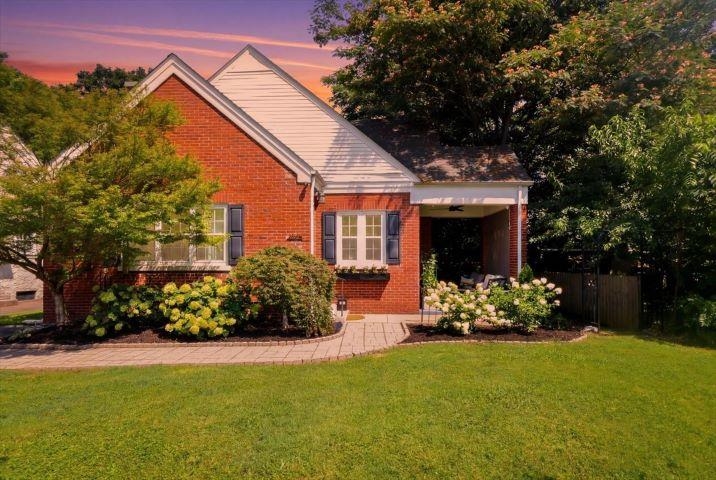 1025 Covington Street Property Photo 4