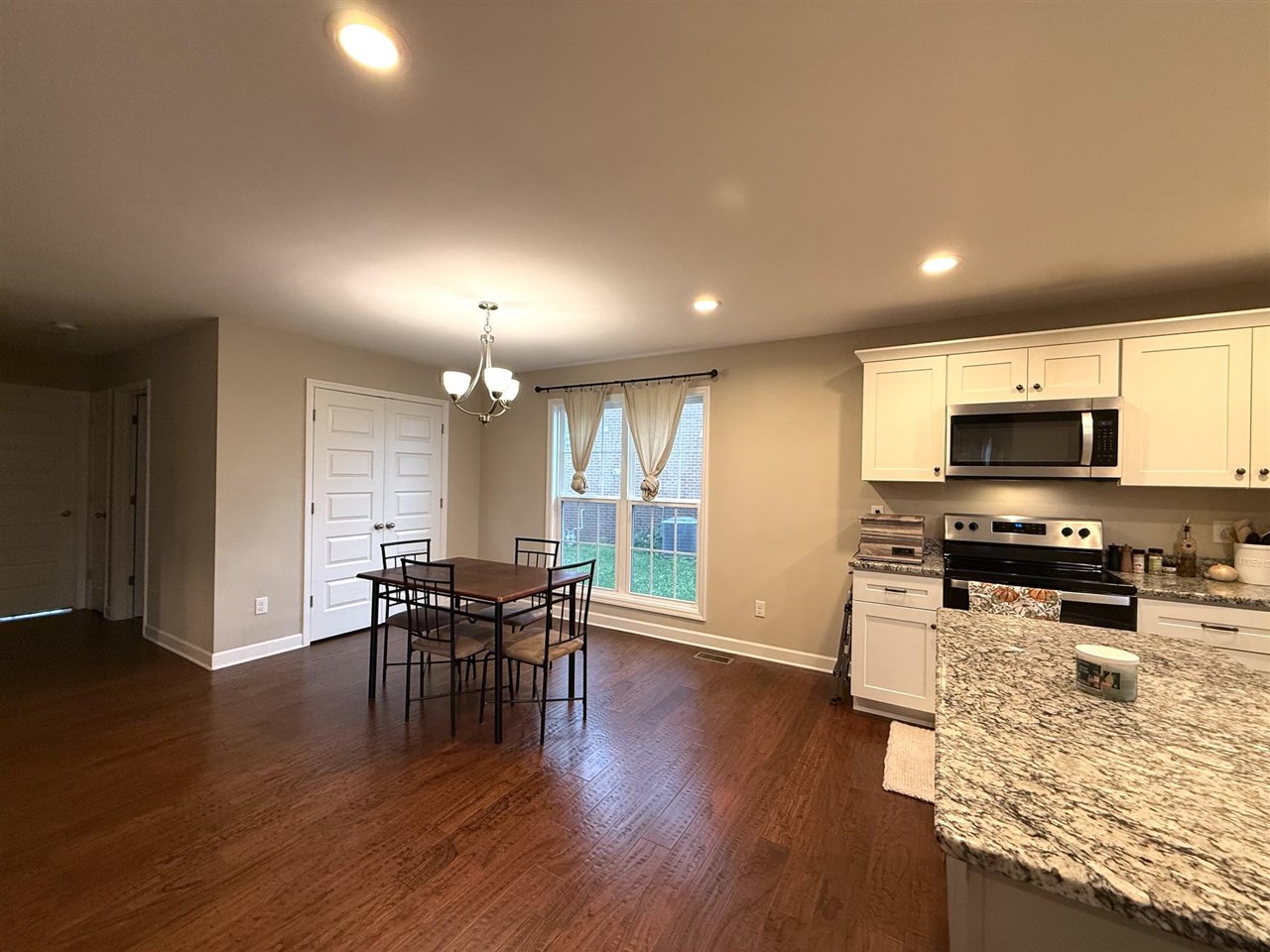 5475 Hackberry Lane Property Photo 5