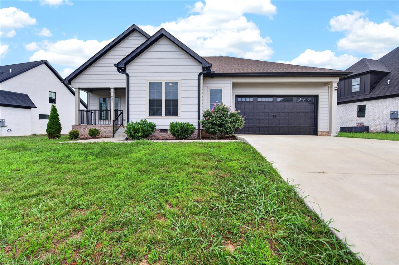 6533 Summer Shade Circle Property Photo 1