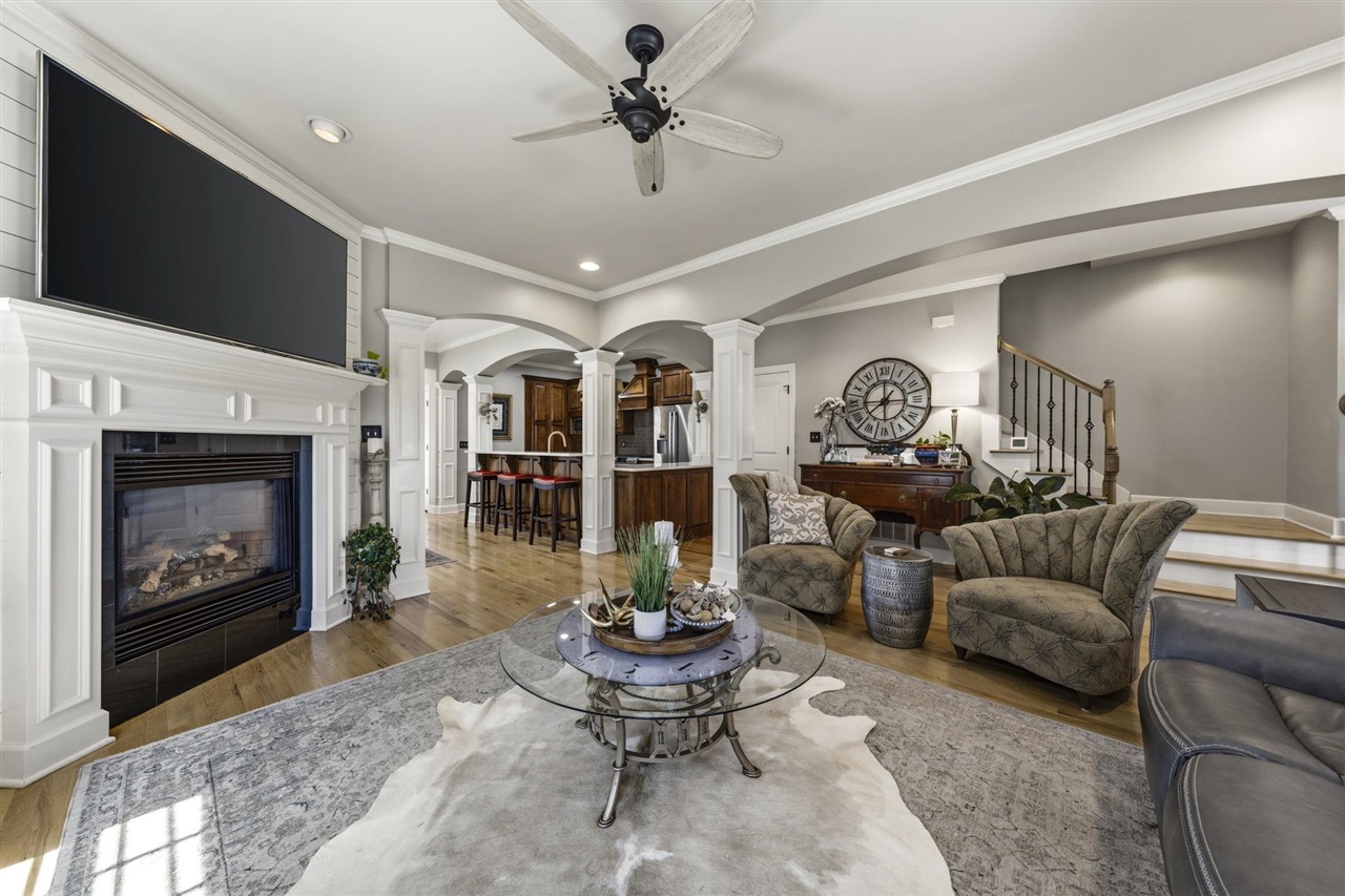 351 West Promenade Property Photo 3