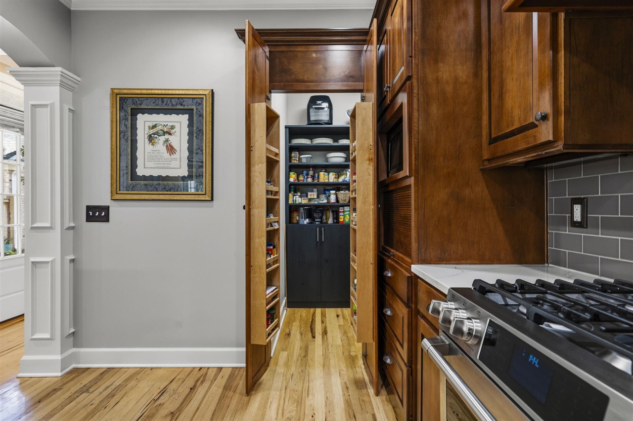 351 West Promenade Property Photo 11
