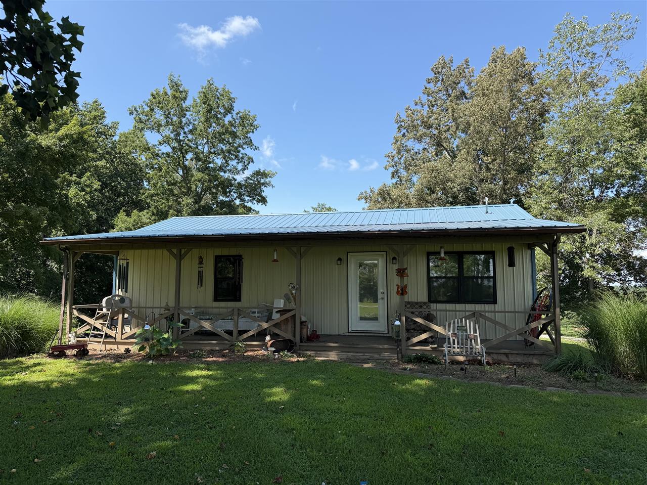 575 Steam Mill Road Property Photo 1