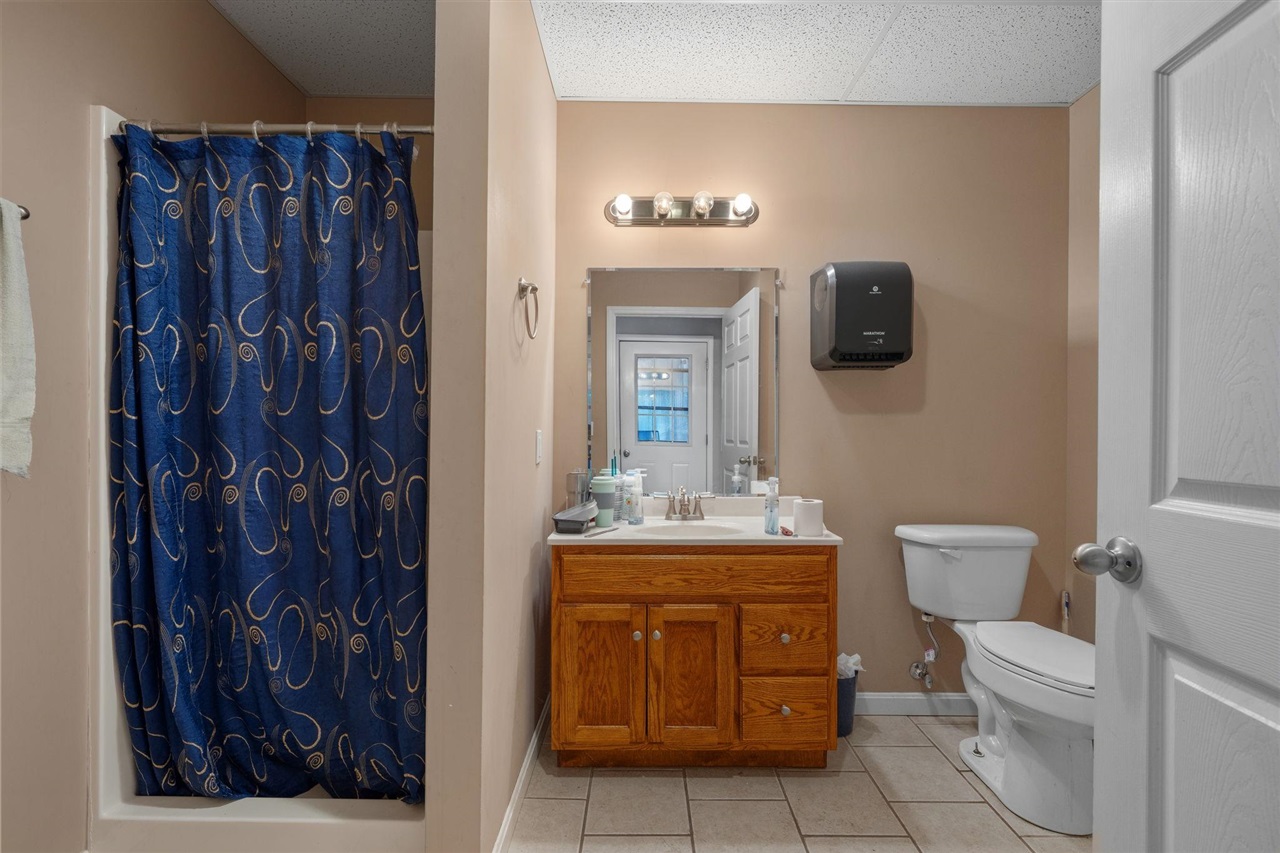 677 Commerce Drive Property Photo 15