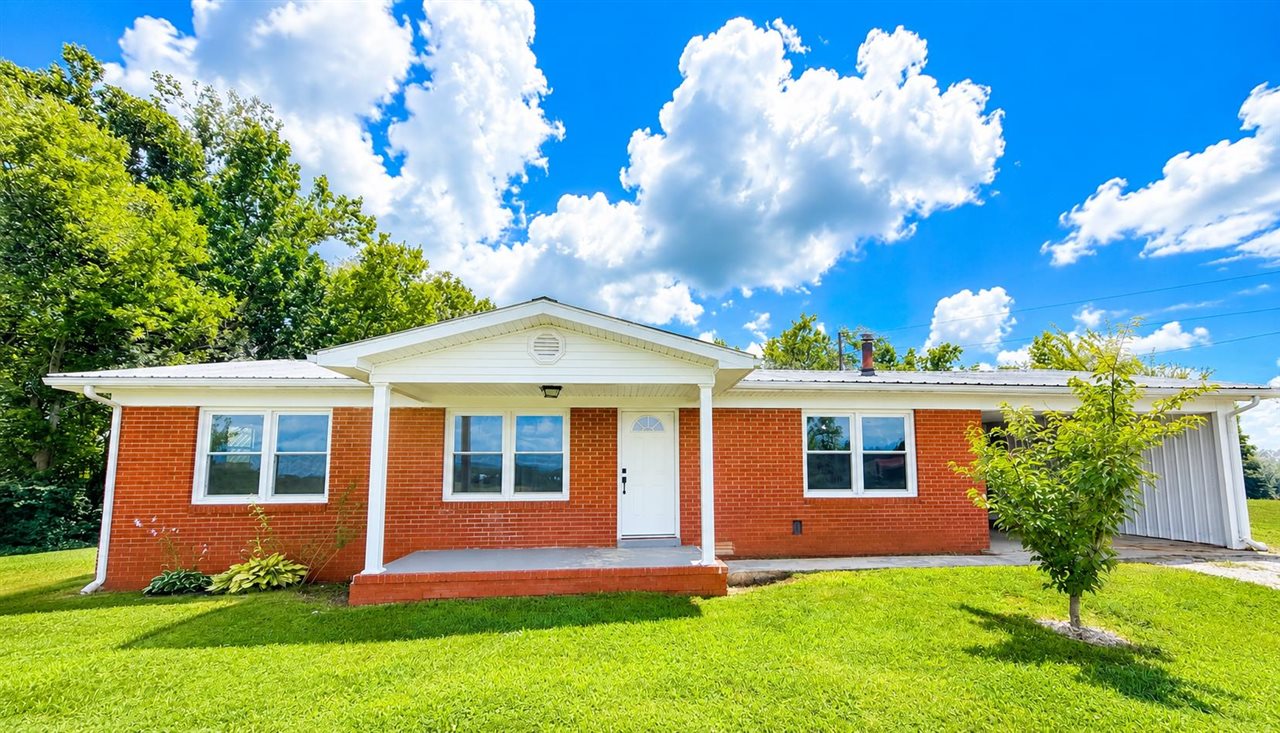 1199 Flat Rock Road Property Photo 1