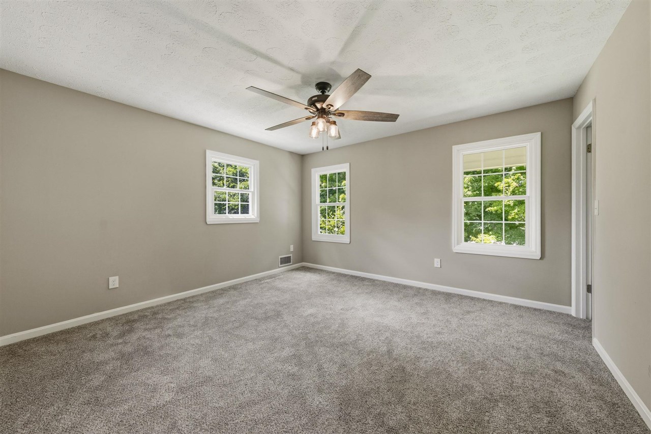 2904 Smallhouse Road Property Photo 30