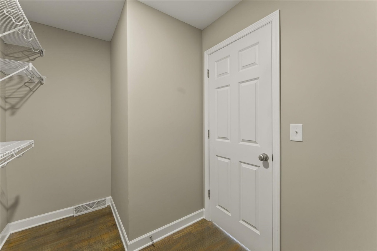 2904 Smallhouse Road Property Photo 42
