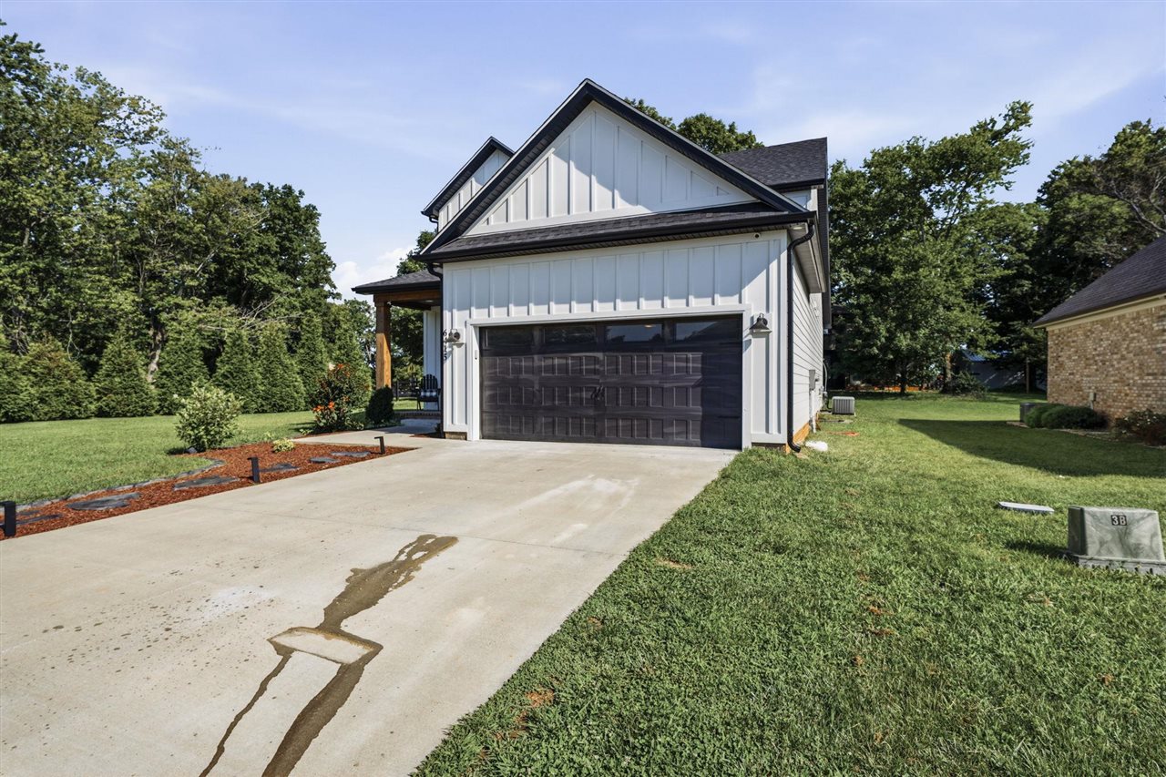 6415 E Haven Way Property Photo 3