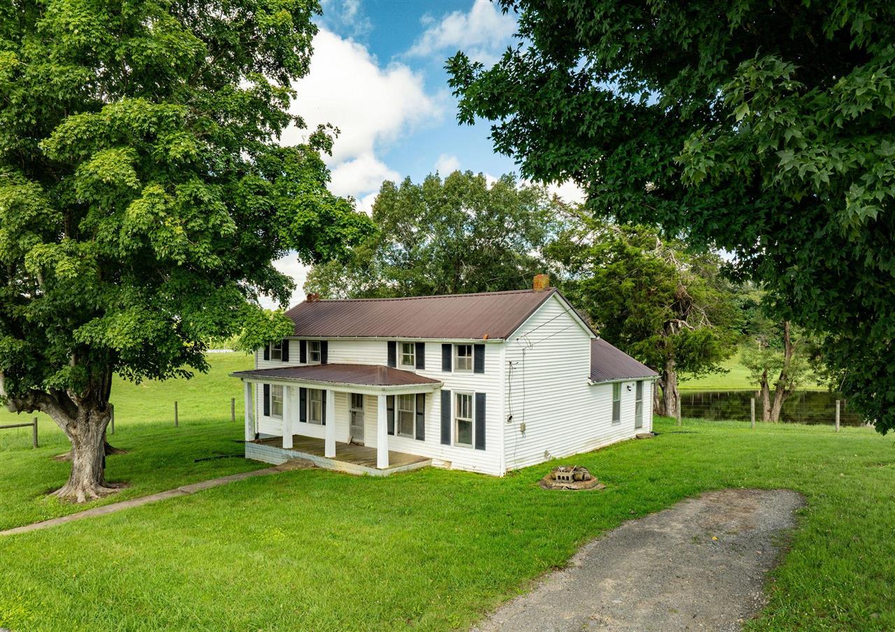 5202 Highway 218 Property Photo 1