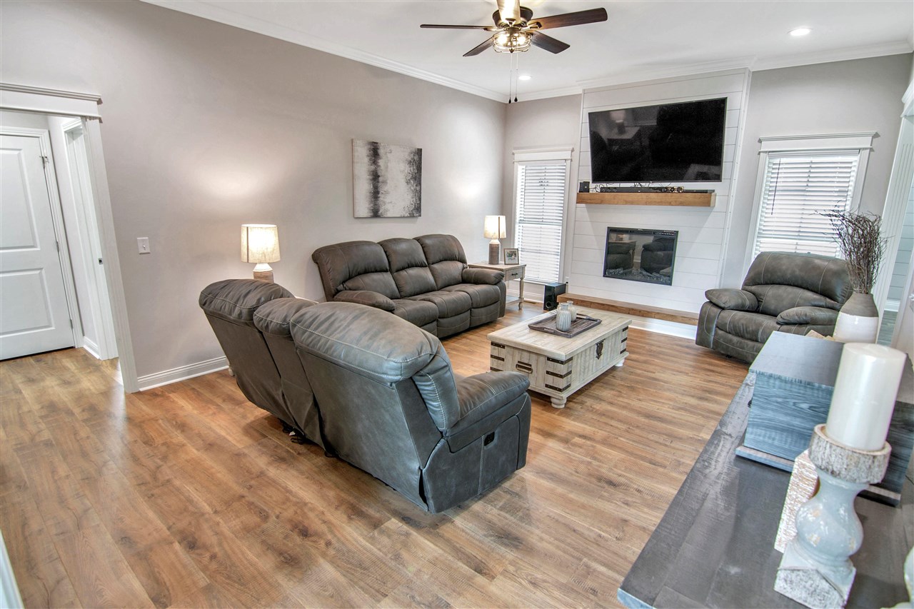5416 Coleus Drive Property Photo 3