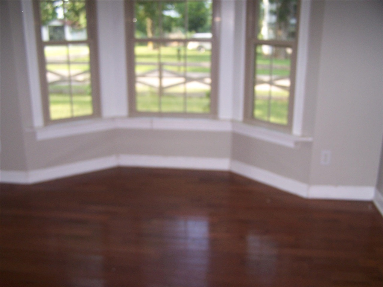 679 Collett Road Property Photo 4