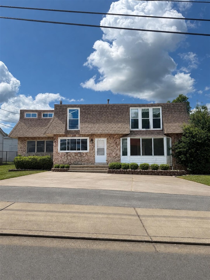 1777 Holly Drive Property Photo 1