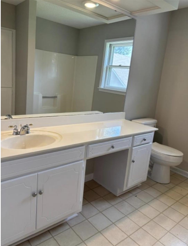 1323 Martin Way Property Photo 14