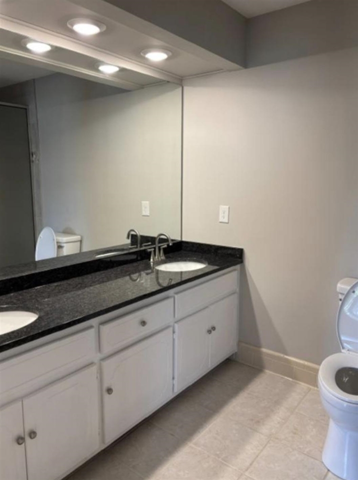 1323 Martin Way Property Photo 17
