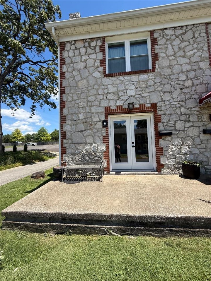 610 Unit A Cabell Drive Property Photo 1