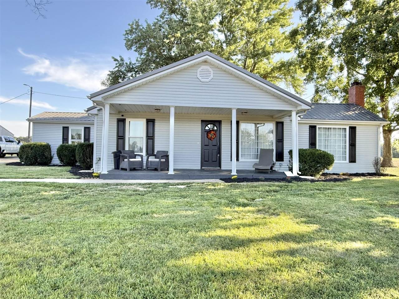 643 Weldon Road Property Photo 1
