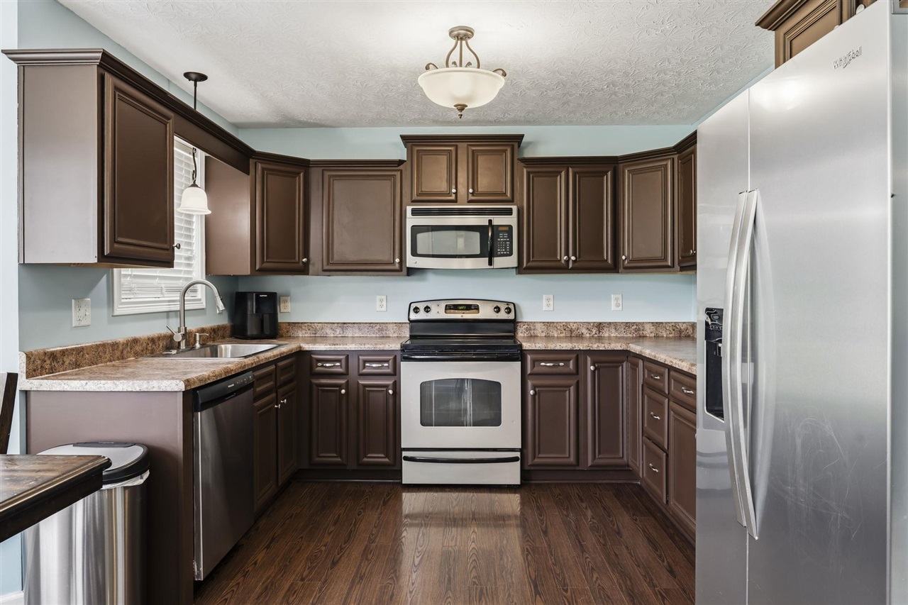 1501 Calgary Way Property Photo 23