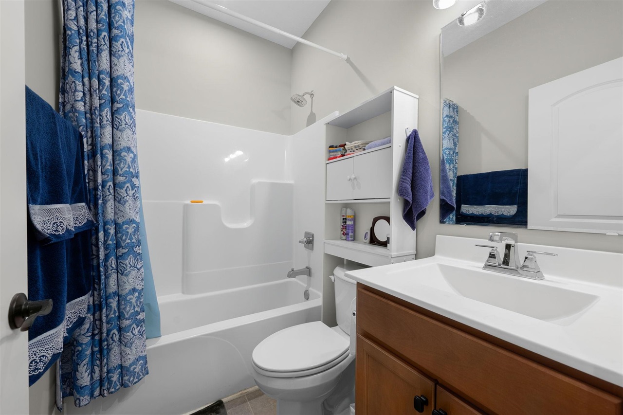 656 Big Leaf Avenue Property Photo 8