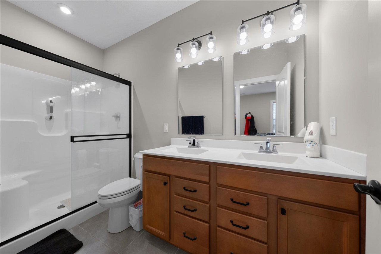 656 Big Leaf Avenue Property Photo 11