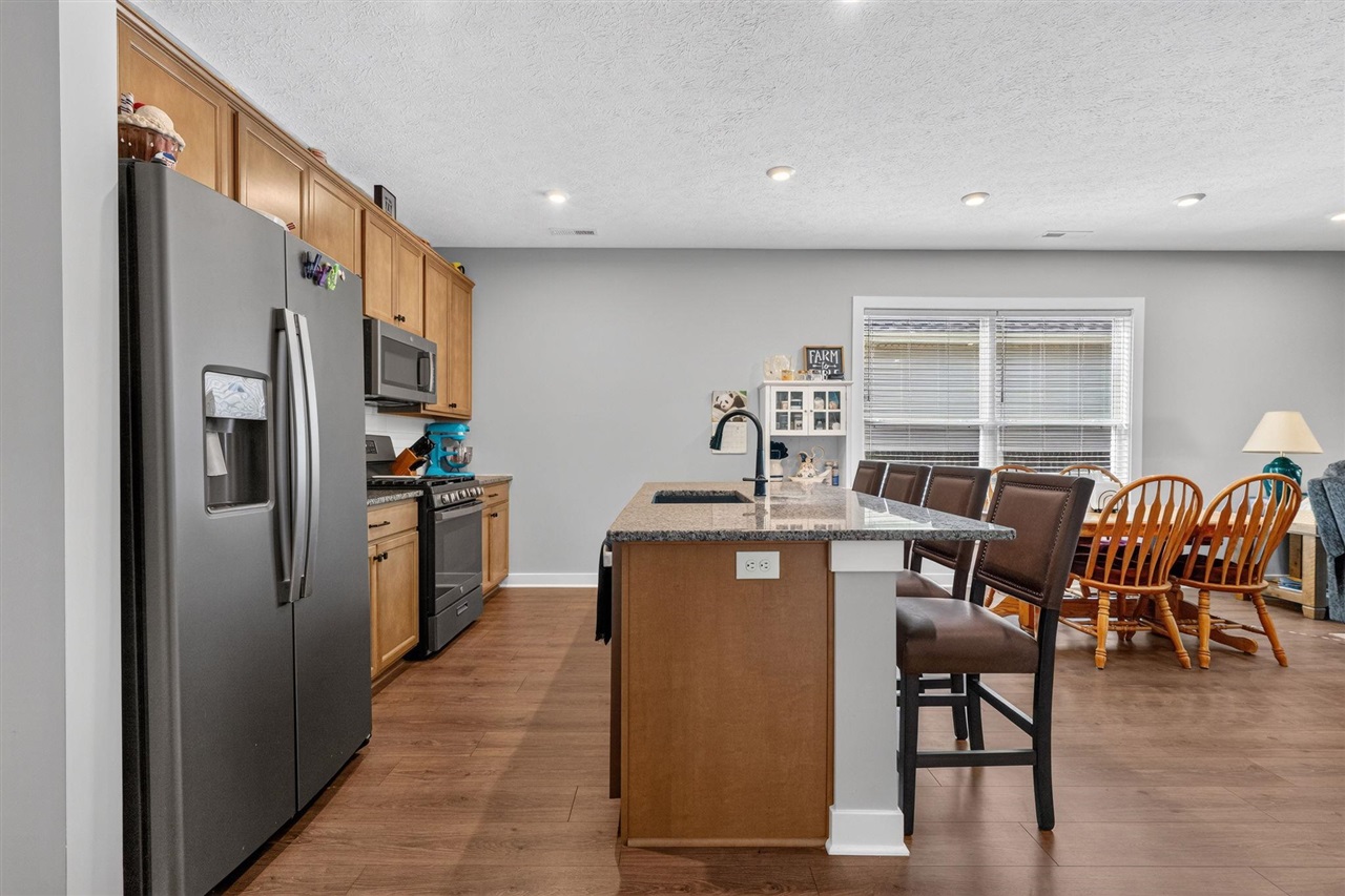 656 Big Leaf Avenue Property Photo 16
