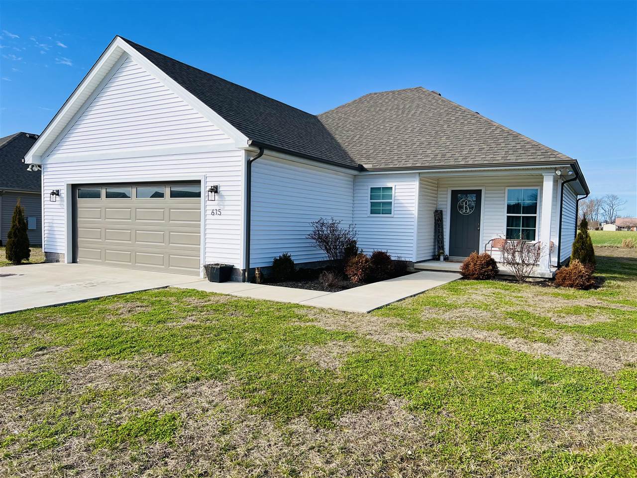 615 Lockeland Way Property Photo 1