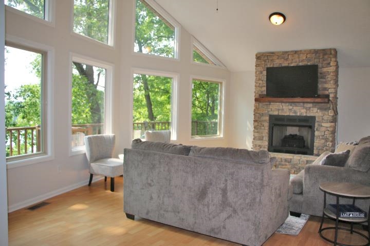 79 Shoreline Circle Property Photo 17