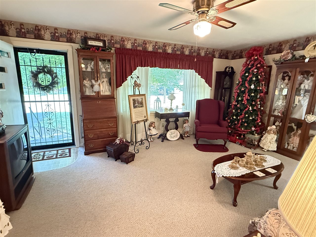 1004 Seng Avenue Property Photo 3