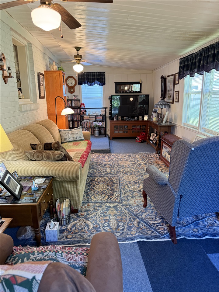 1004 Seng Avenue Property Photo 15