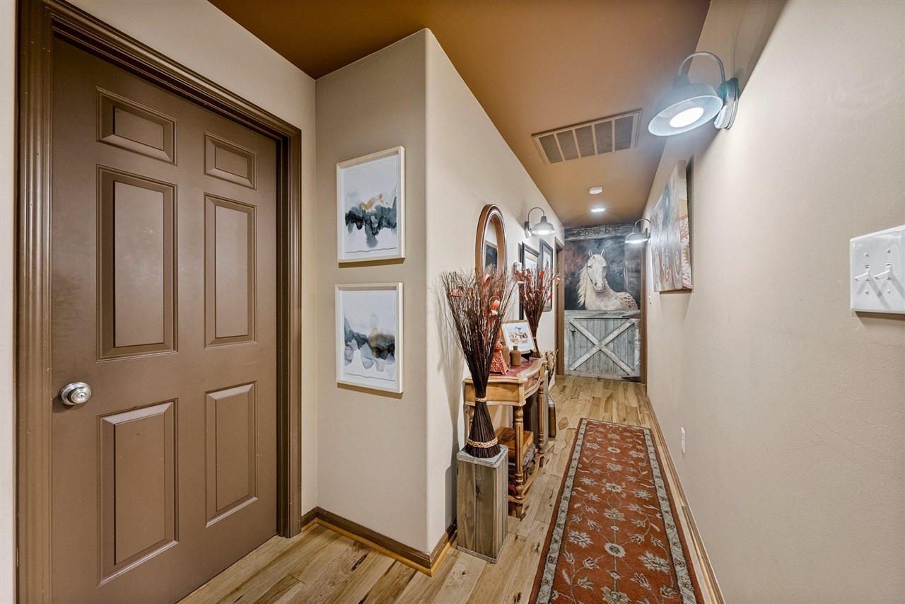 305 Calumet Way Property Photo 38