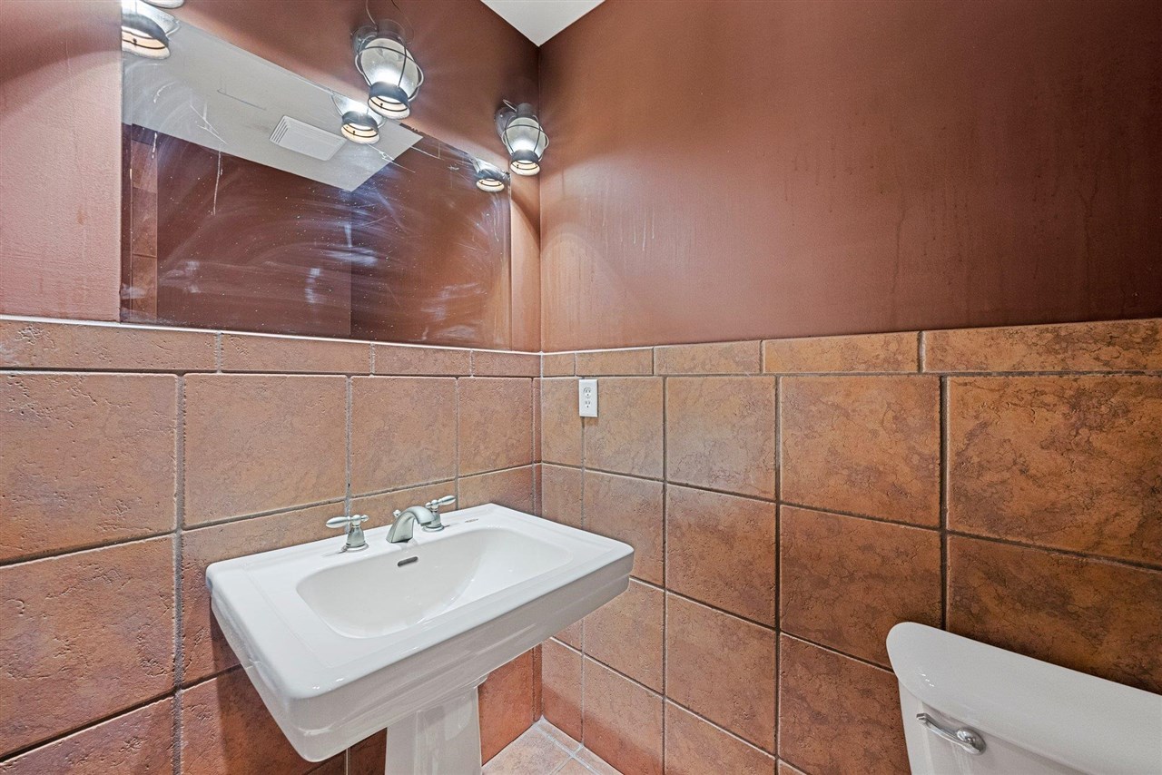 305 Calumet Way Property Photo 42