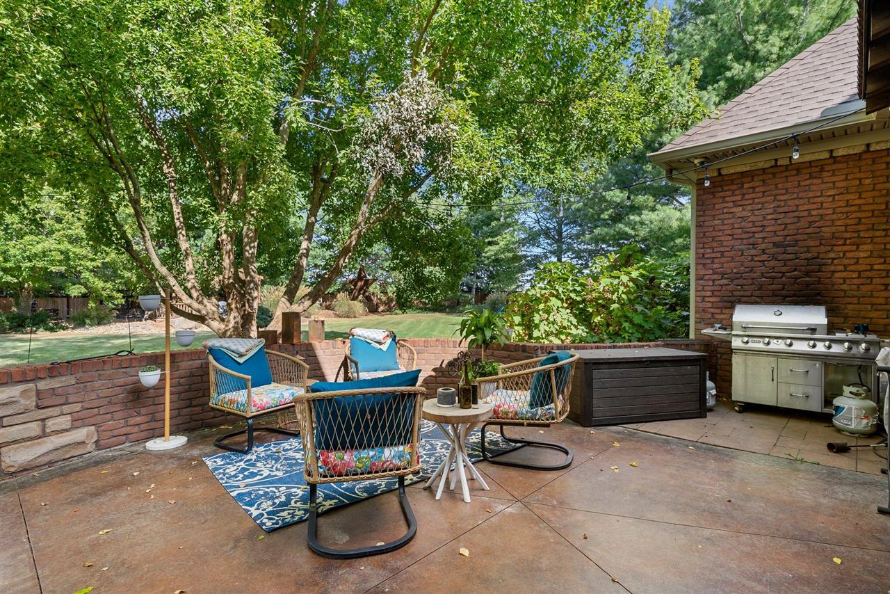 305 Calumet Way Property Photo 58