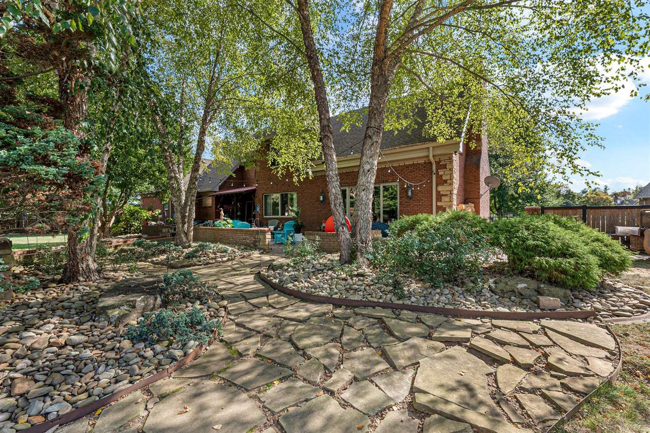 305 Calumet Way Property Photo 69