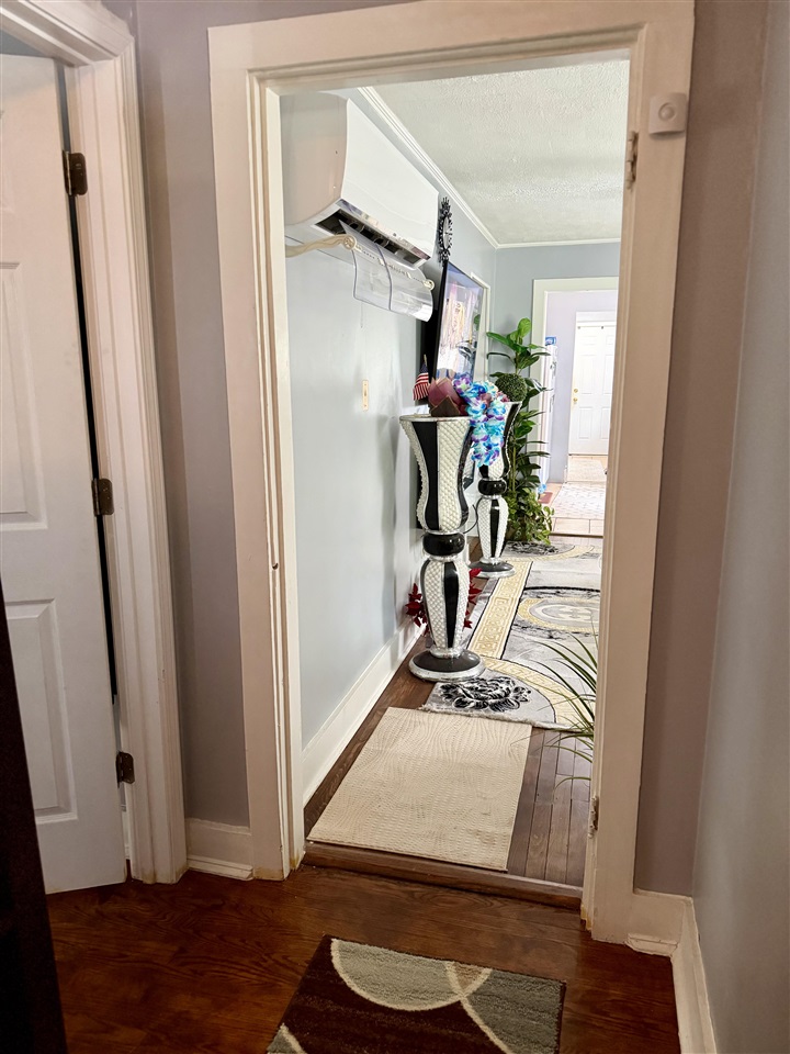 1209 Fair Street Property Photo 5