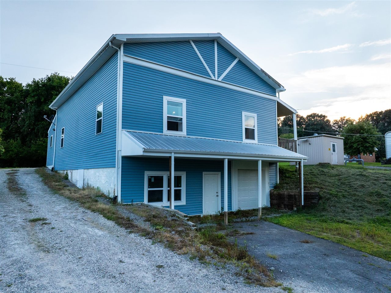 459 Logansport Road Property Photo 1