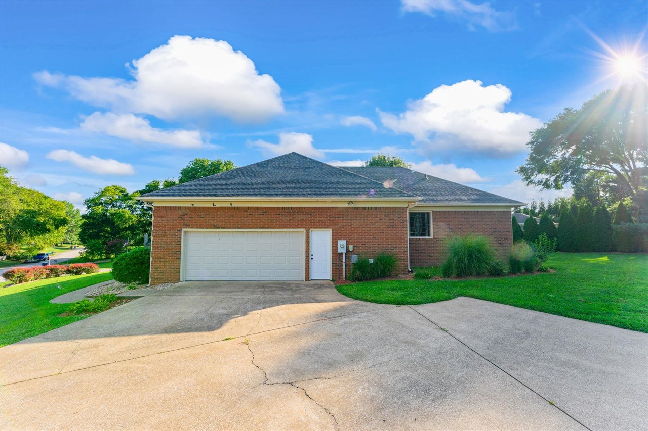 2829 Edward Drive Property Photo 4