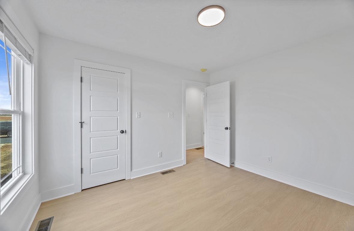 895 Alberta Drive Property Photo 20