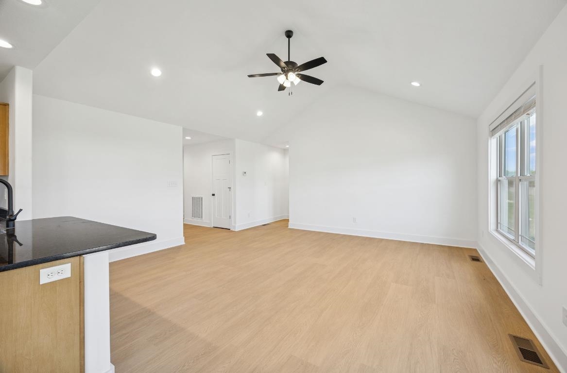 522 Deluth Court Property Photo 3