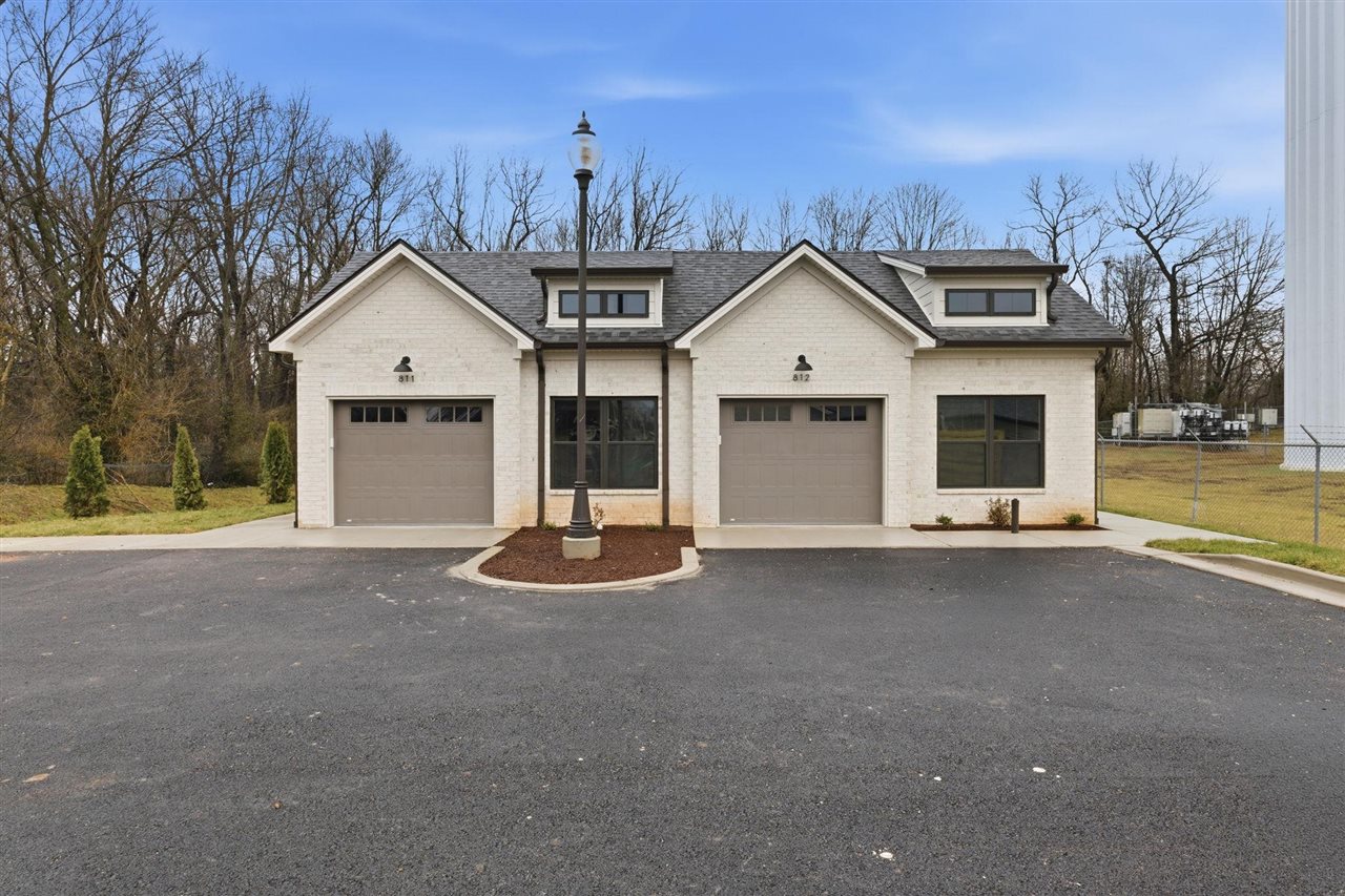 512 Unit 811 Old Lovers Lane Property Photo 1