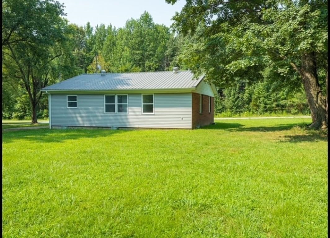 838 Park Street Property Photo 3