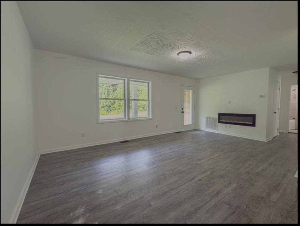 838 Park Street Property Photo 5