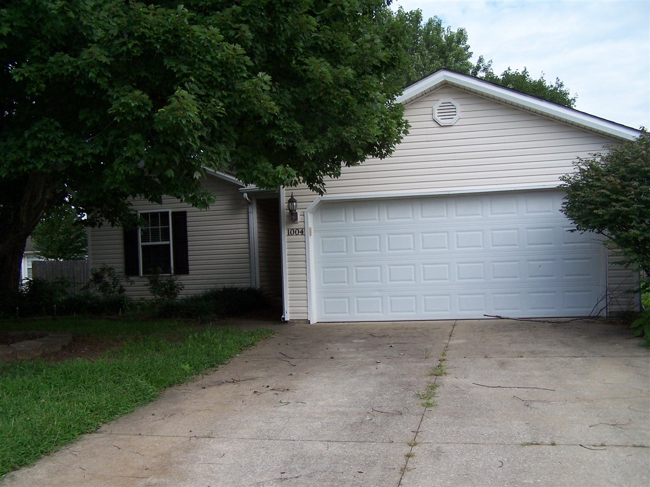 1004 Overboard Court Property Photo 1