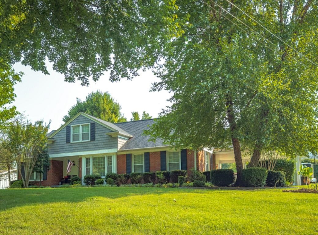 520 Maple Lane Property Photo 1