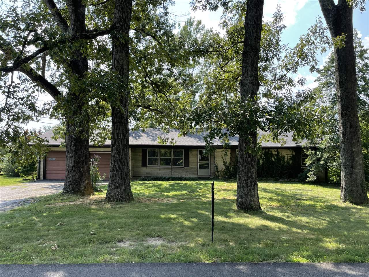 98 Woodland Circle Drive Property Photo 1
