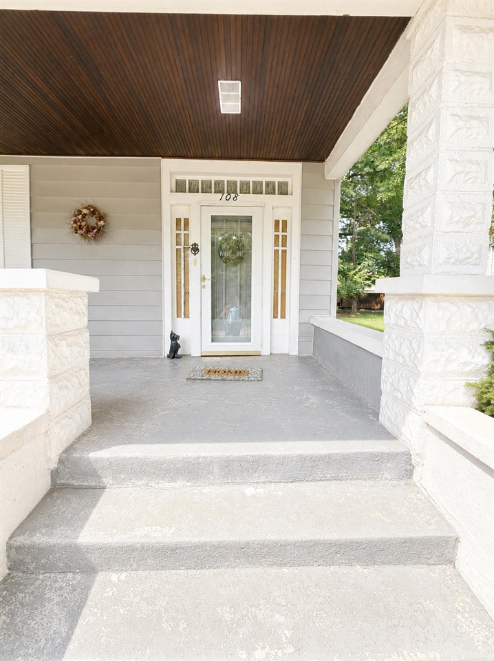 108 S 9th Street Property Photo 6