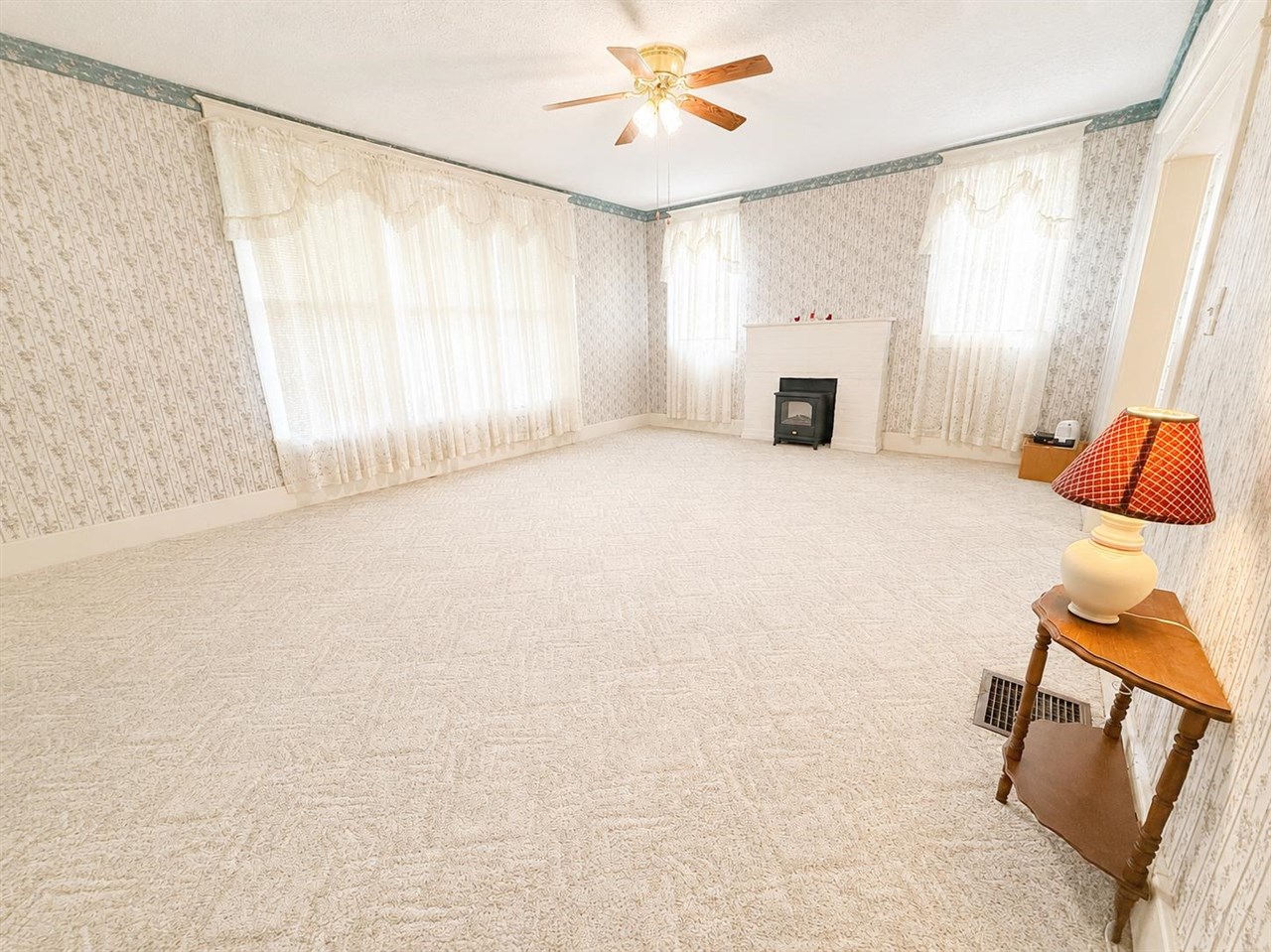 108 S 9th Street Property Photo 10