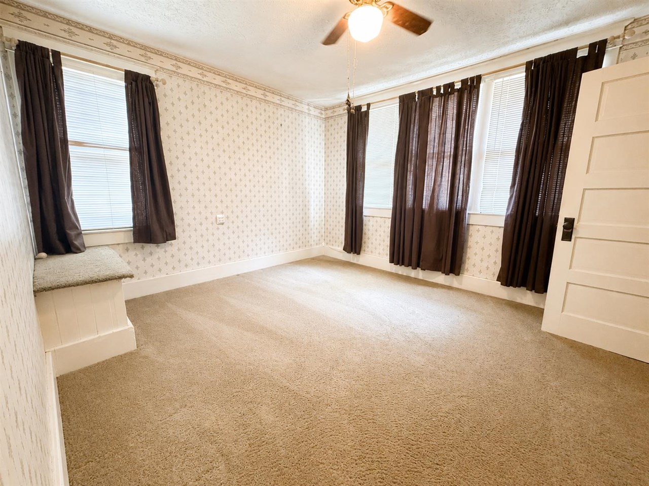 108 S 9th Street Property Photo 17